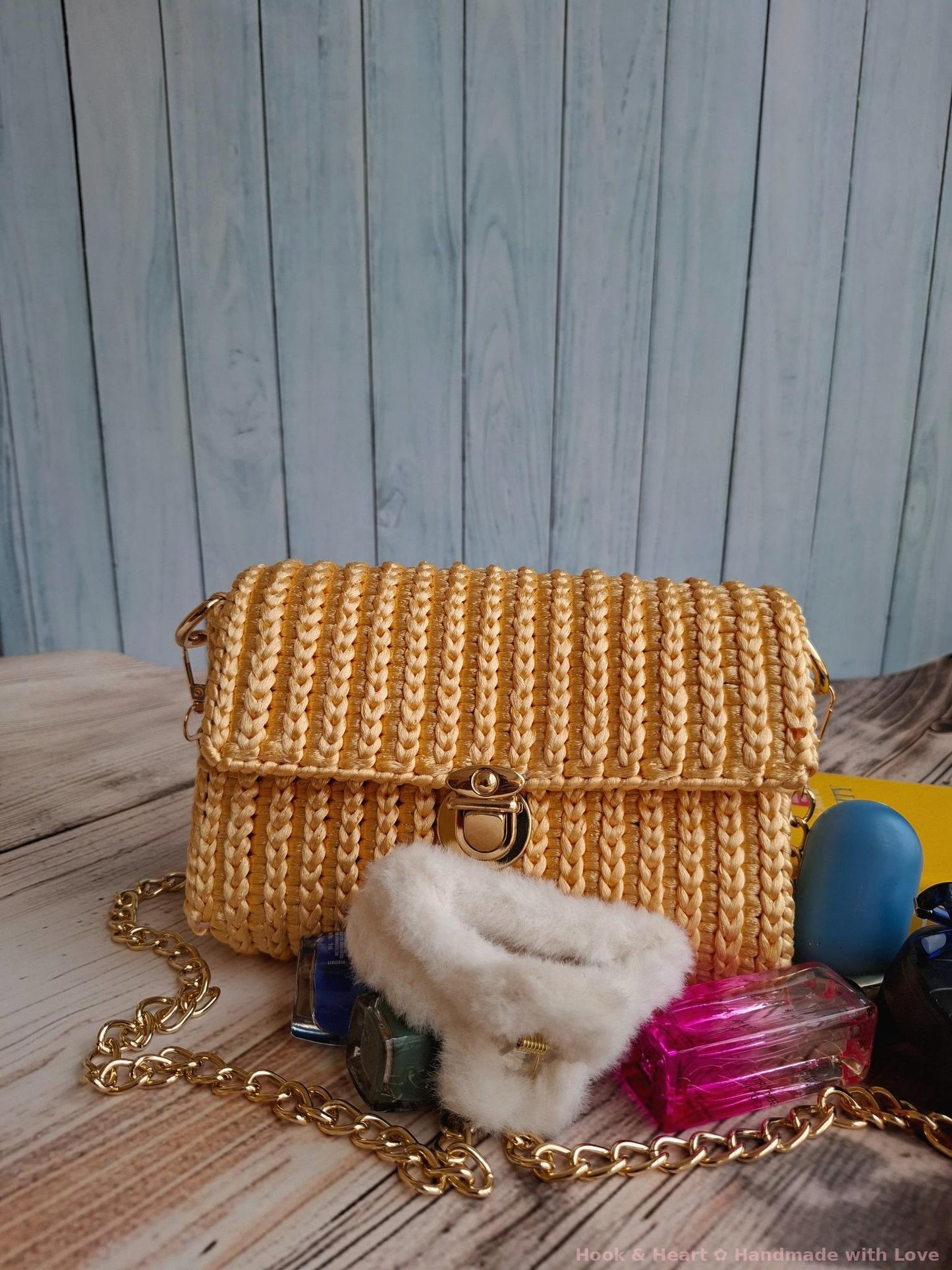 Golden Glow Sling β Crochet Crossbody with Gold Chain