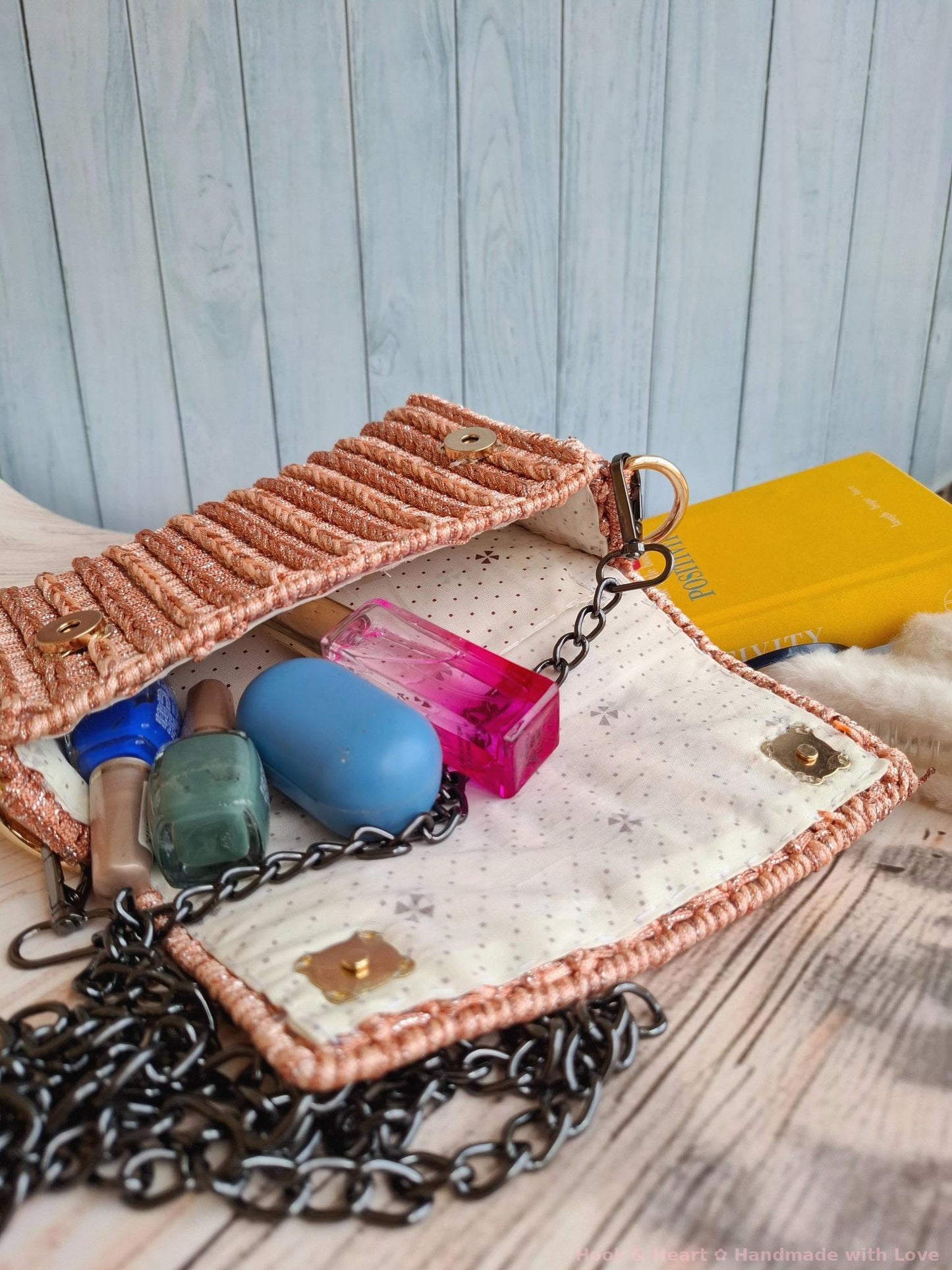 Peach Gleam Sling – Shimmer Crochet Crossbody Bag