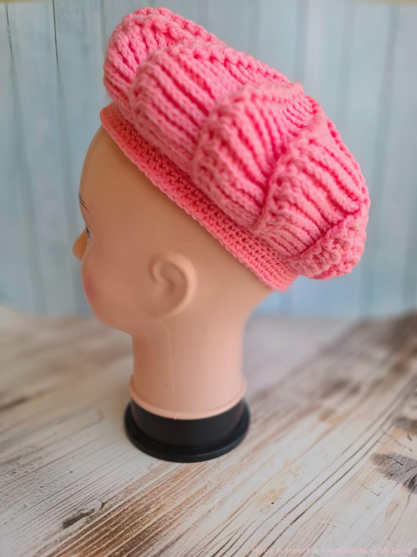 Bubblegum Crown Beret – Bold Crochet in Pink